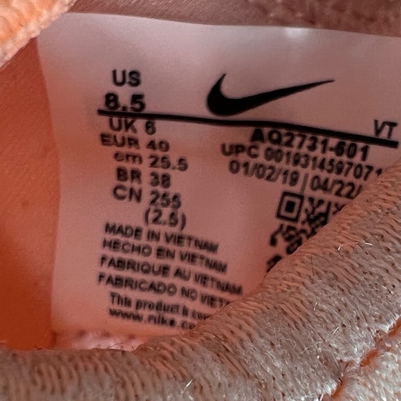 Nike Joyride Run Flyknit Sunset Tint Sneakers Size 8.5 Women's - Picture 2 of 9